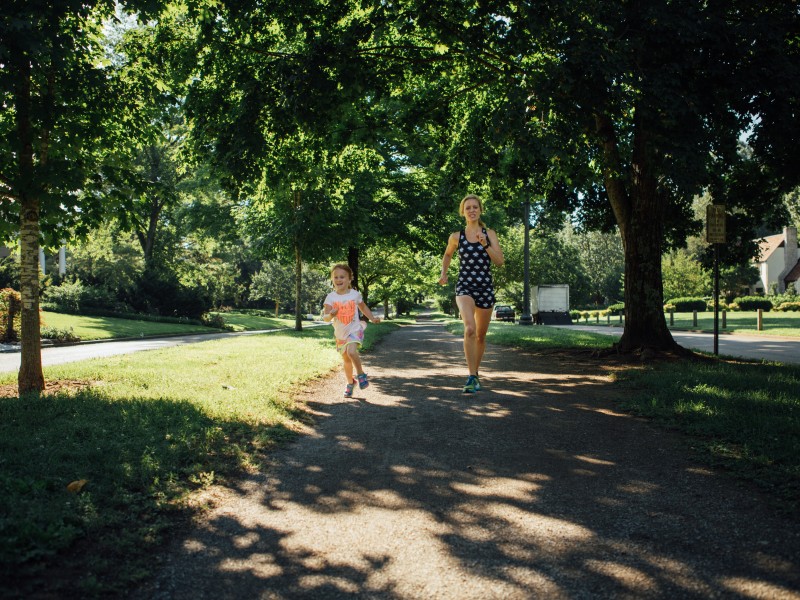 mother runners running in a pandemic