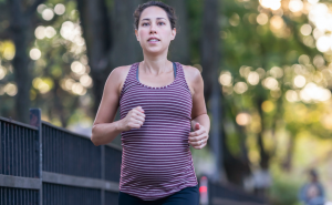 woman running while pregnant