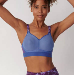 4 Best Sports Bras for Large Busts (+ the Worst) - The Mother Runners