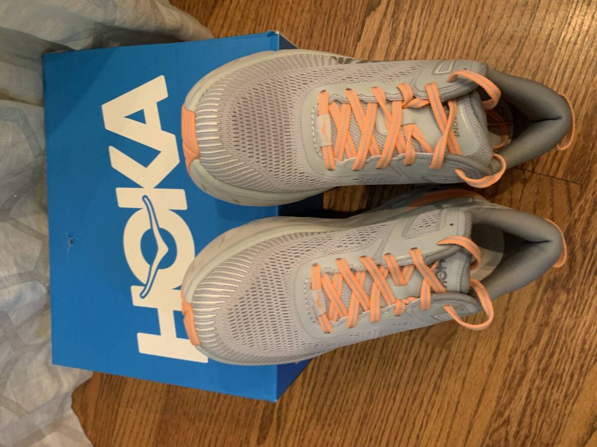 HOKA M BONDI 8 - BWHT — Global Sports