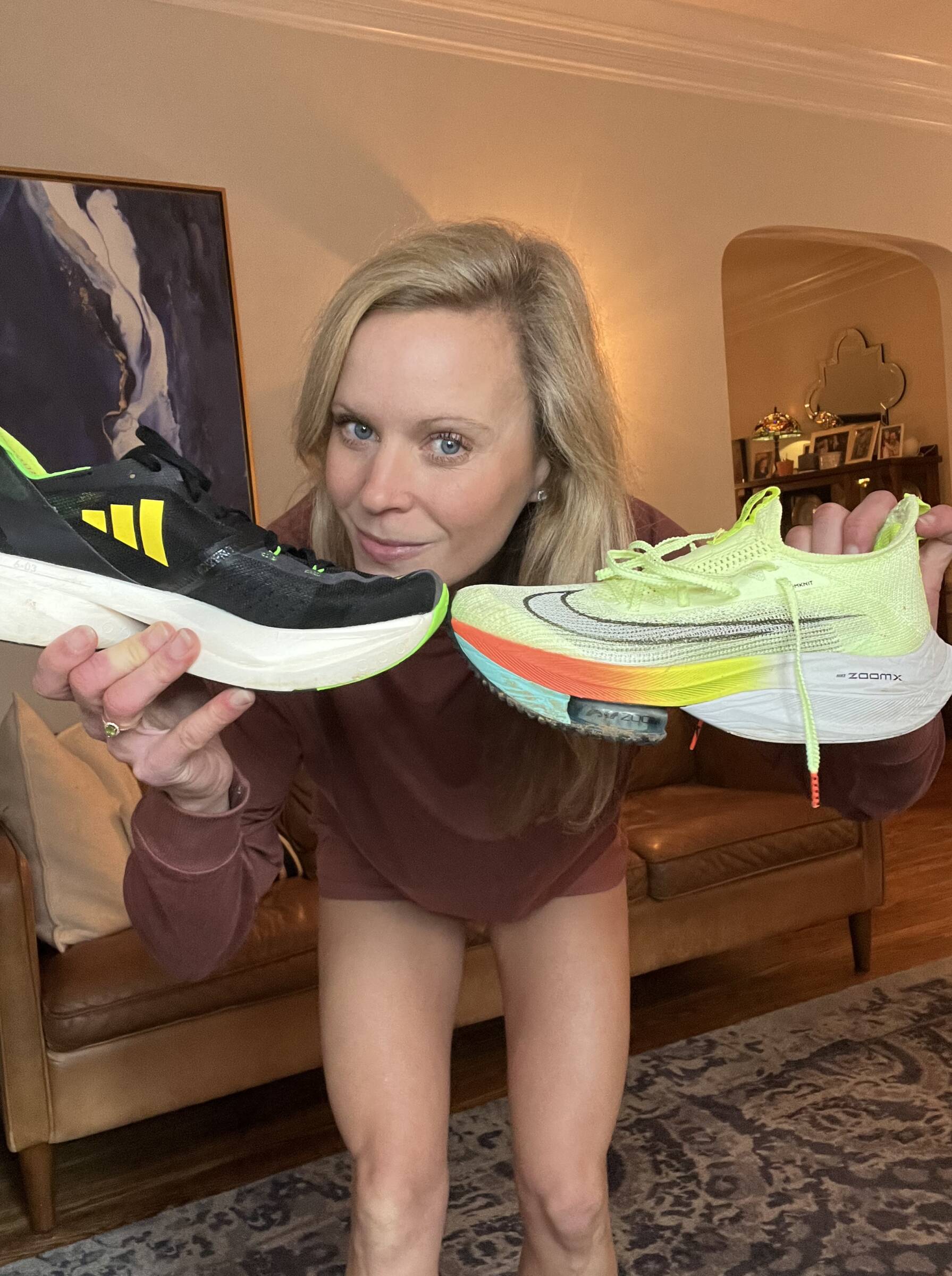 autobiografie intern vooroordeel Super Shoes: Nike Alphafly Next% vs adidas Adizero Adios Pro Review - The  Mother Runners