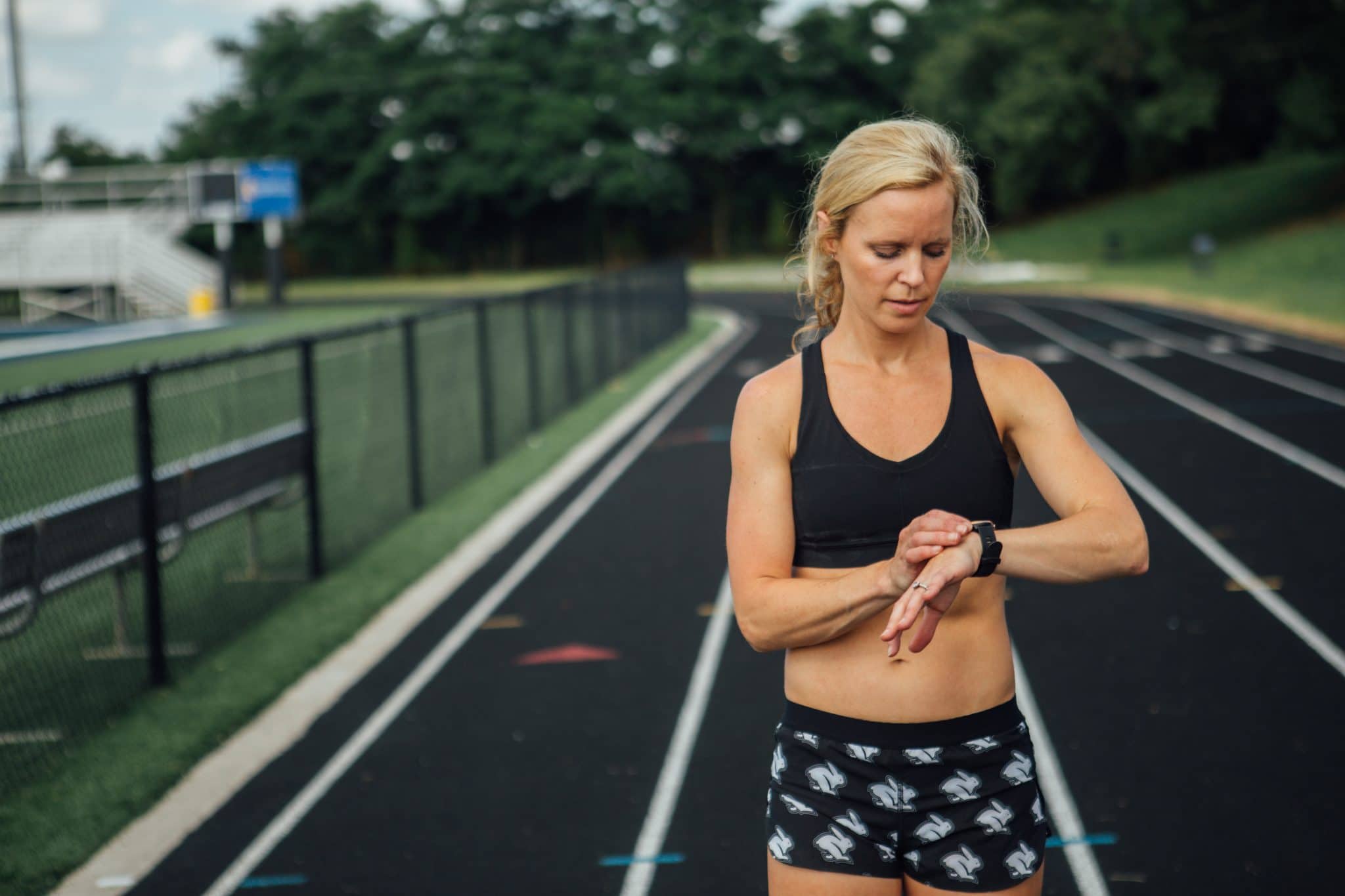 15 Reasons Your Heart Rate is High on Easy Runs - The Mother Runners