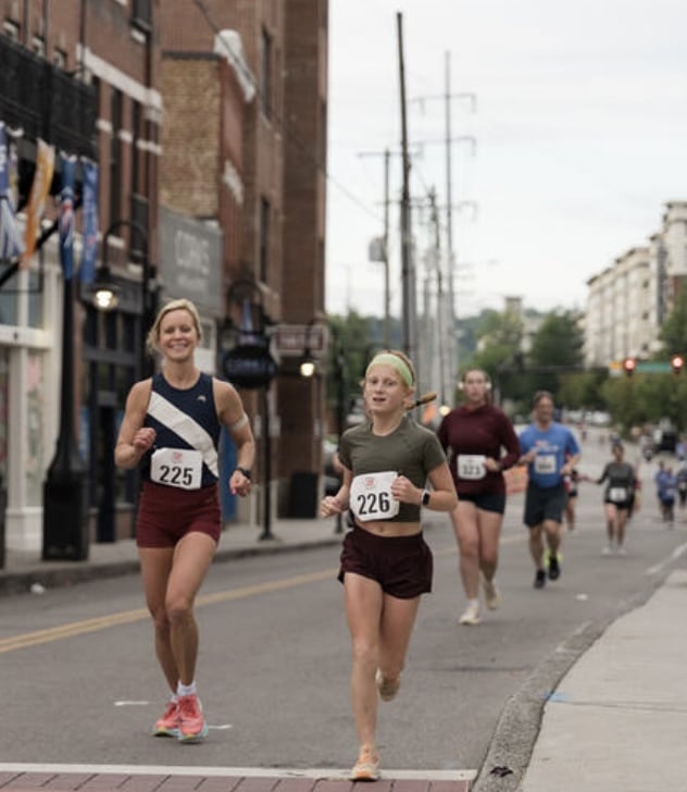 whitney running a race with her daughter